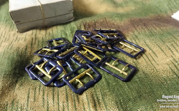 Beautiful set of original wartime buckles 23 and 25mm that were used for equipment (Tragschlaufe) and uniform (trouser fastener), also can be found on men vests.