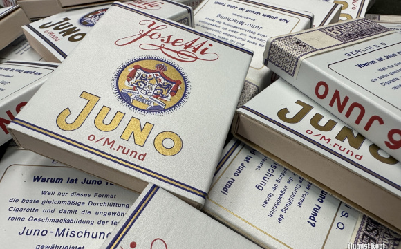 Juno Cigaretten Box empty sealed