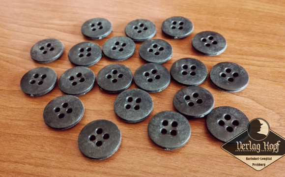 Small darkblue buttons with diameter 15mm.