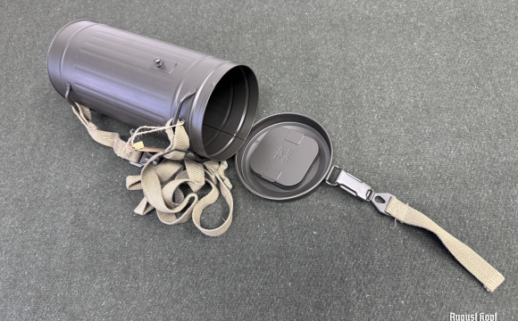 Gas mask can + straps