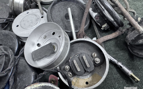 Cleaning Feldfu project material 3