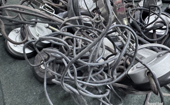 Cleaning Feldfu project material 3