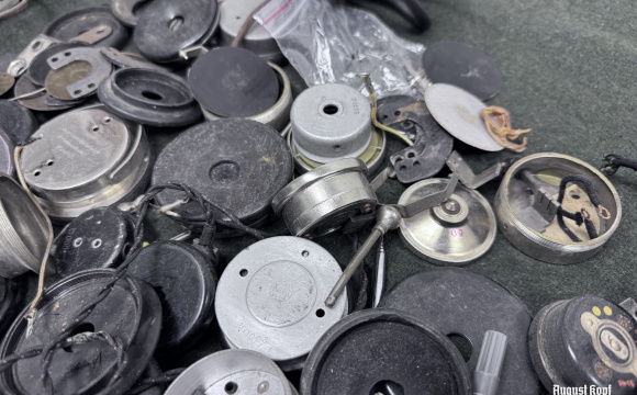 Cleaning Feldfu project material 3