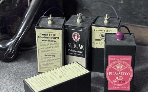 Fieldphone d T-30 Battery design IT