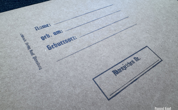 Cardboard folder Gestapo