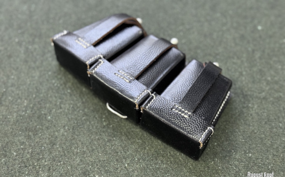 Kar98k leather pouches pair
