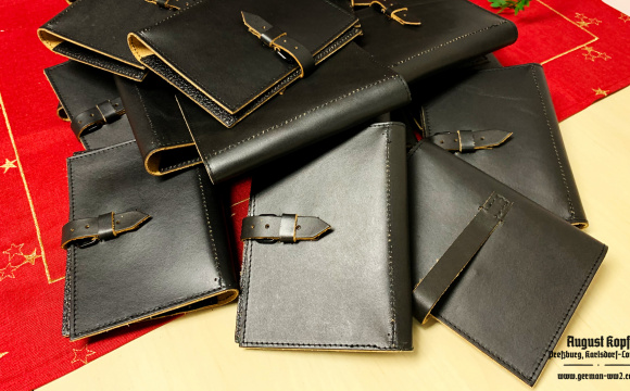Leather wallet (+ersatz material parts)