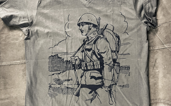 Khaki T-shirt with illustration from original army handbook.