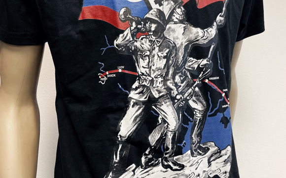 Black T-shirt with popular postcard illustration depicting campaign of Slovak units.