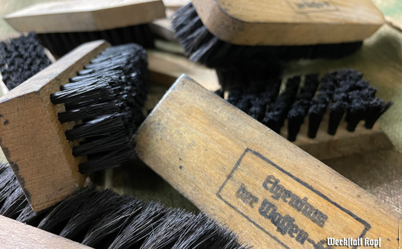 Soldier's brushes.