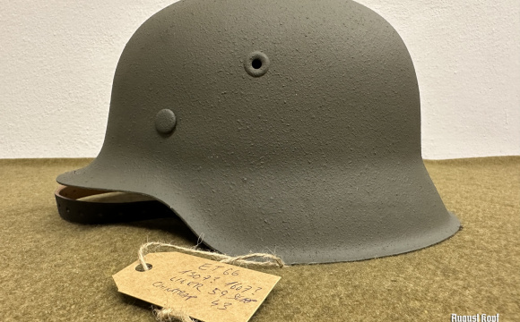 German WWII restored Heer M42 helmet (repro) –