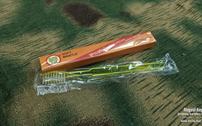Prophylactic reproduction tooth brush, properly sealed cellophane - ideal for your reenactment personal hygiene kit.