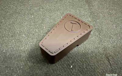Empty protective box for shaving kit