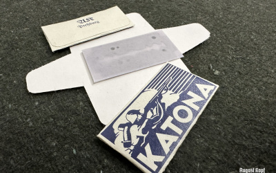 Hungarian wartime design of razor blades.