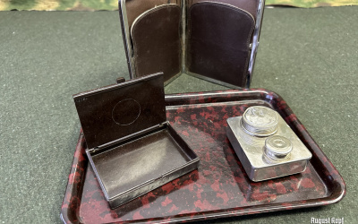 Desk set