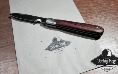 Nice repro knife made nowadays in Germany.