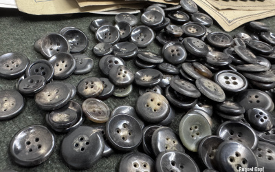 Replacement Old Stock Horn Buttons 350pcs