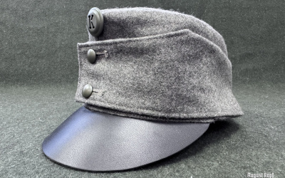 Our M1915 field cap (Feldkappe) is inspired by the authentic headgear worn by Austro-Hungarian soldiers during First World War.