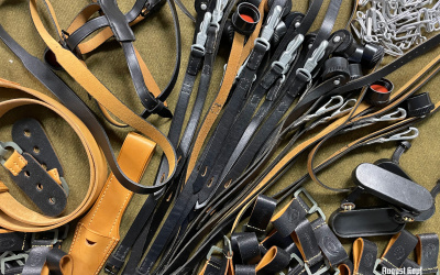 Premium field bottle strap with lid