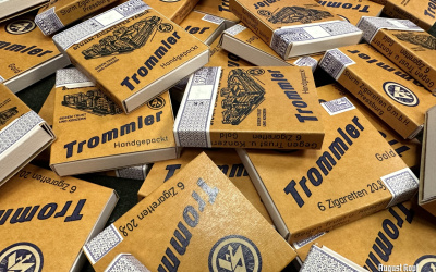 Rare box for 6 cigarettes.