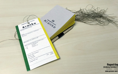 Medical tearing notebook worn by medical personnel in hospitals or lazarets.