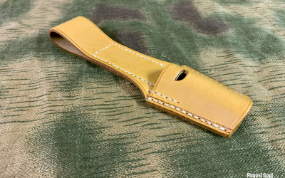 Nice leather pouch in natural color.