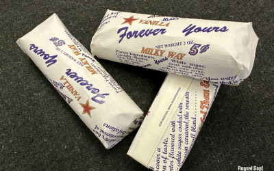 Original chocolate bar repacked in WW2 era design.