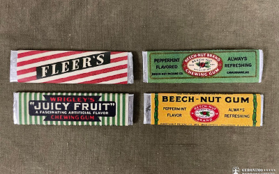 Simple set of 4 chewing gums repacked in WW2 era wrappers.