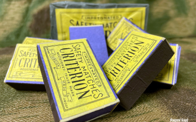 Single matchbox with original matches from 1930.
