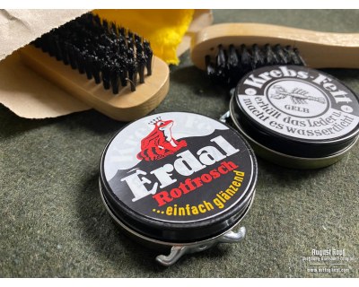 Shoe polish set
