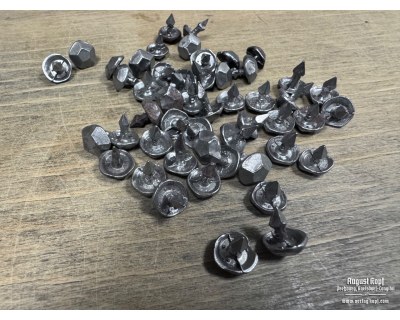 Military Hobnails - 6side smaller 100pcs with a spike