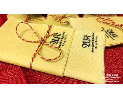Waxed napkins - natural food wrappers