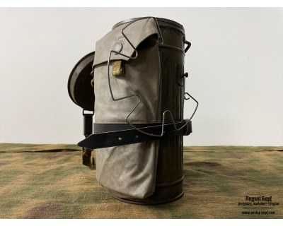Gas mask can + gasplane set 1