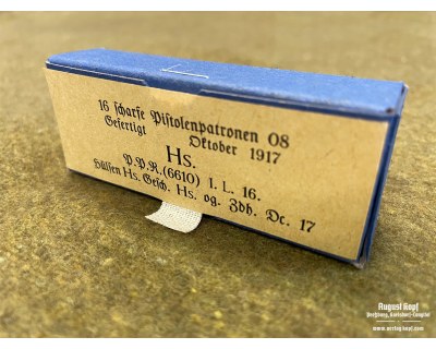 Empty box 16 scharfe Pistolenpatronen 08 type.1