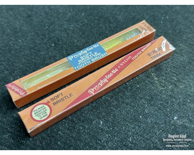 Prophylactic tooth brush