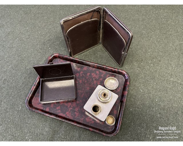 Desk set