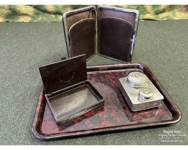 Desk set