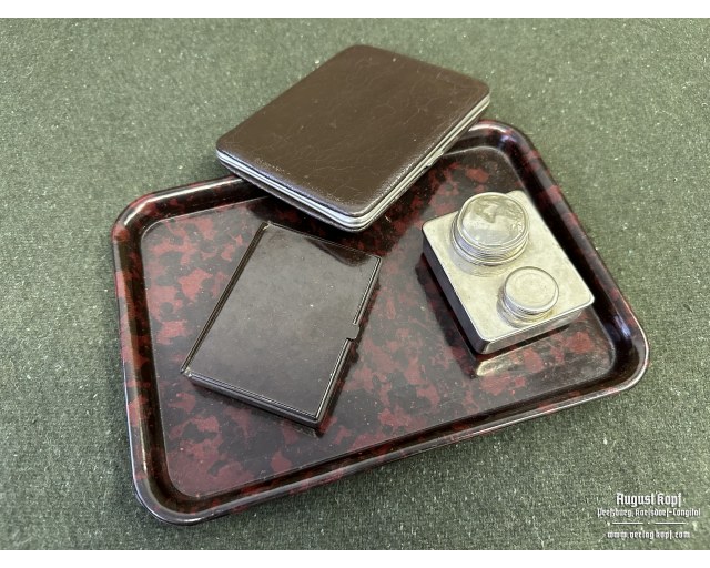Desk set