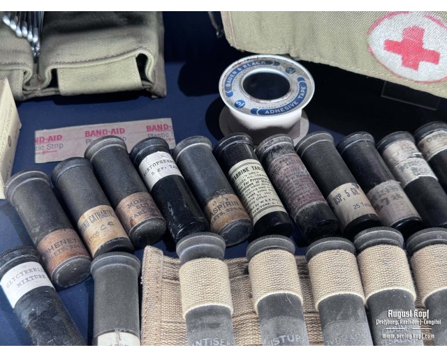 US Atabrine vial