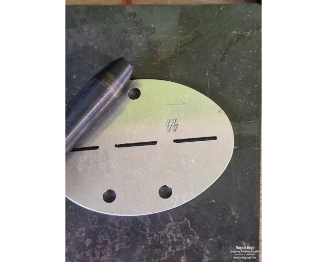 Erkennungsmarke service - dog tag stamping