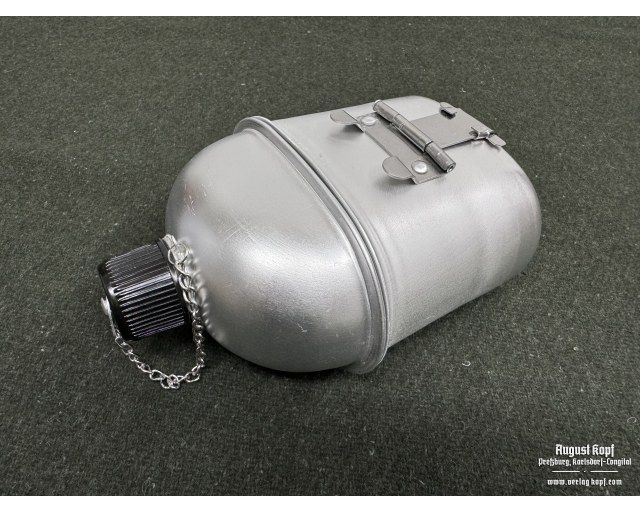 US M1910 canteen with cup