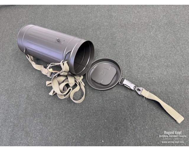 Gas mask can + straps