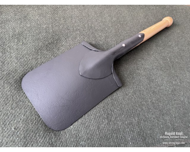 German WW2 Field Shovel