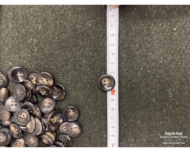 Replacement Old Stock Horn Buttons 350pcs