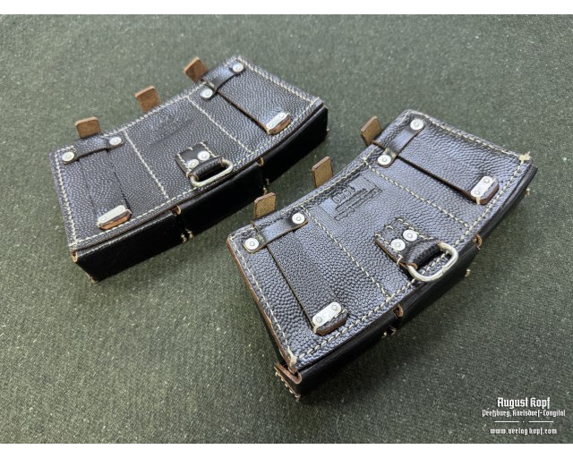 Kar98k leather pouches pair