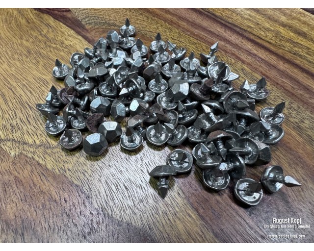 Military Hobnails - 6side smaller 100pcs with a spike