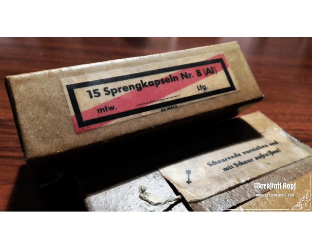 Sprengkapsel Nr. 8 complete full set