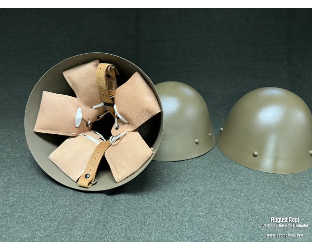 Czechoslovak vz.32 steel helmet