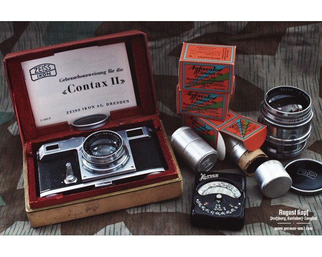 Contax II camera instructional booklet