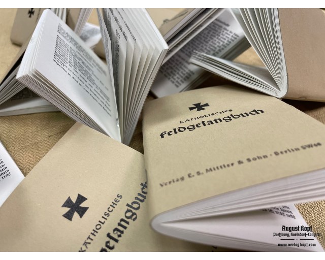 Katholisches Feldgesangbuch